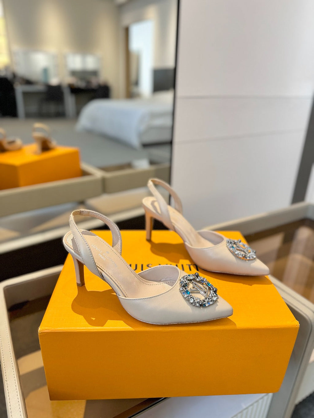 HIGH HEEL 75 MM SLINGBACK IN NUDE BEIGE CALFSKIN WITH CRYSTAL