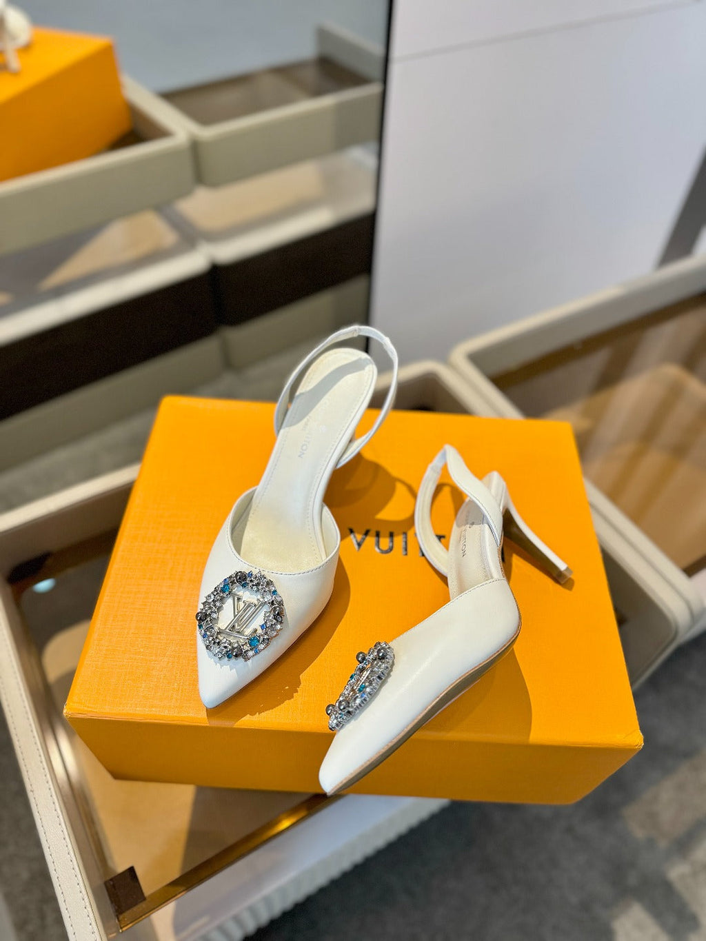 HIGH HEEL 75 MM SLINGBACK IN WHITE CALFSKIN WITH CRYSTAL
