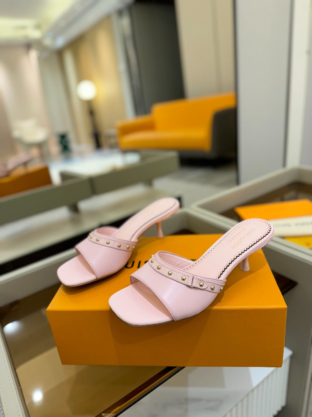 LV X TM 6AM HIGH 4 CM MULE IN LIGHT PINK CALFSKIN