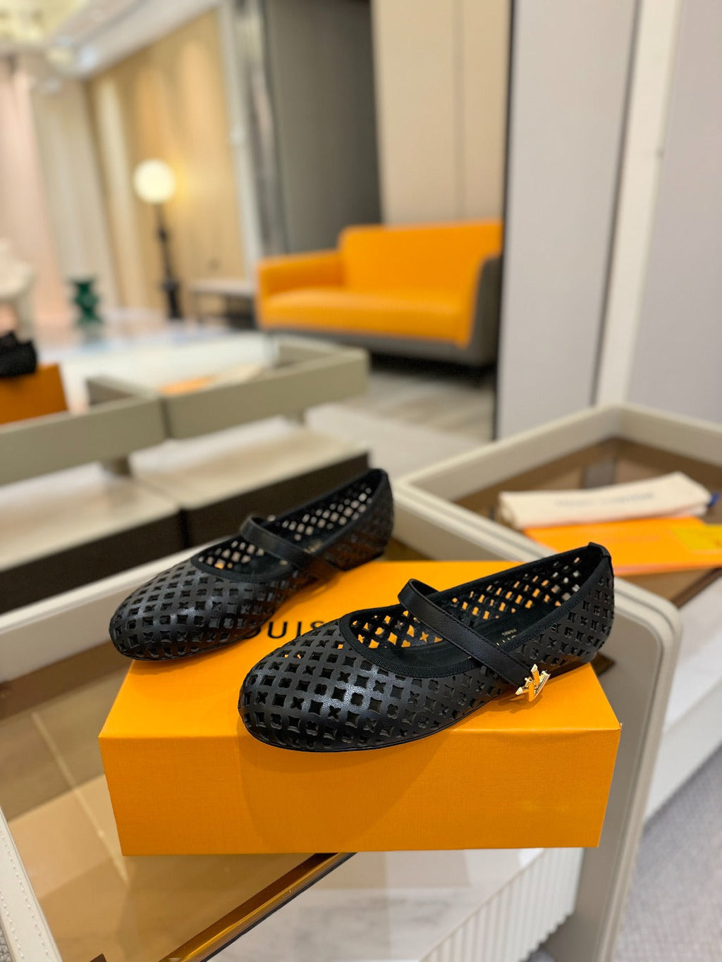 ROMY FLAT BALLERINA IN BLACK MESH CALFSKIN