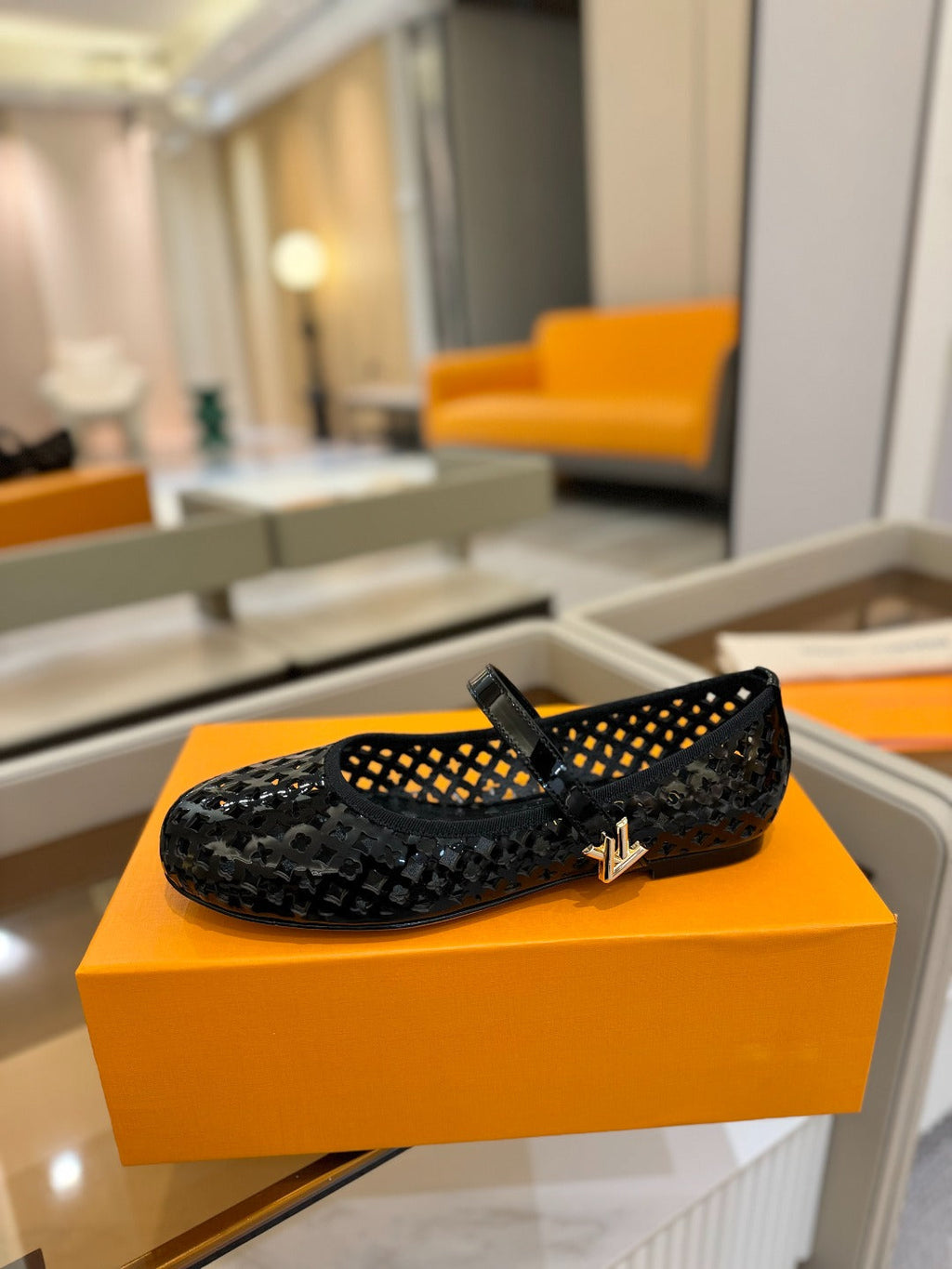 ROMY FLAT BALLERINA IN BLACK MESH PATENT CALFSKIN