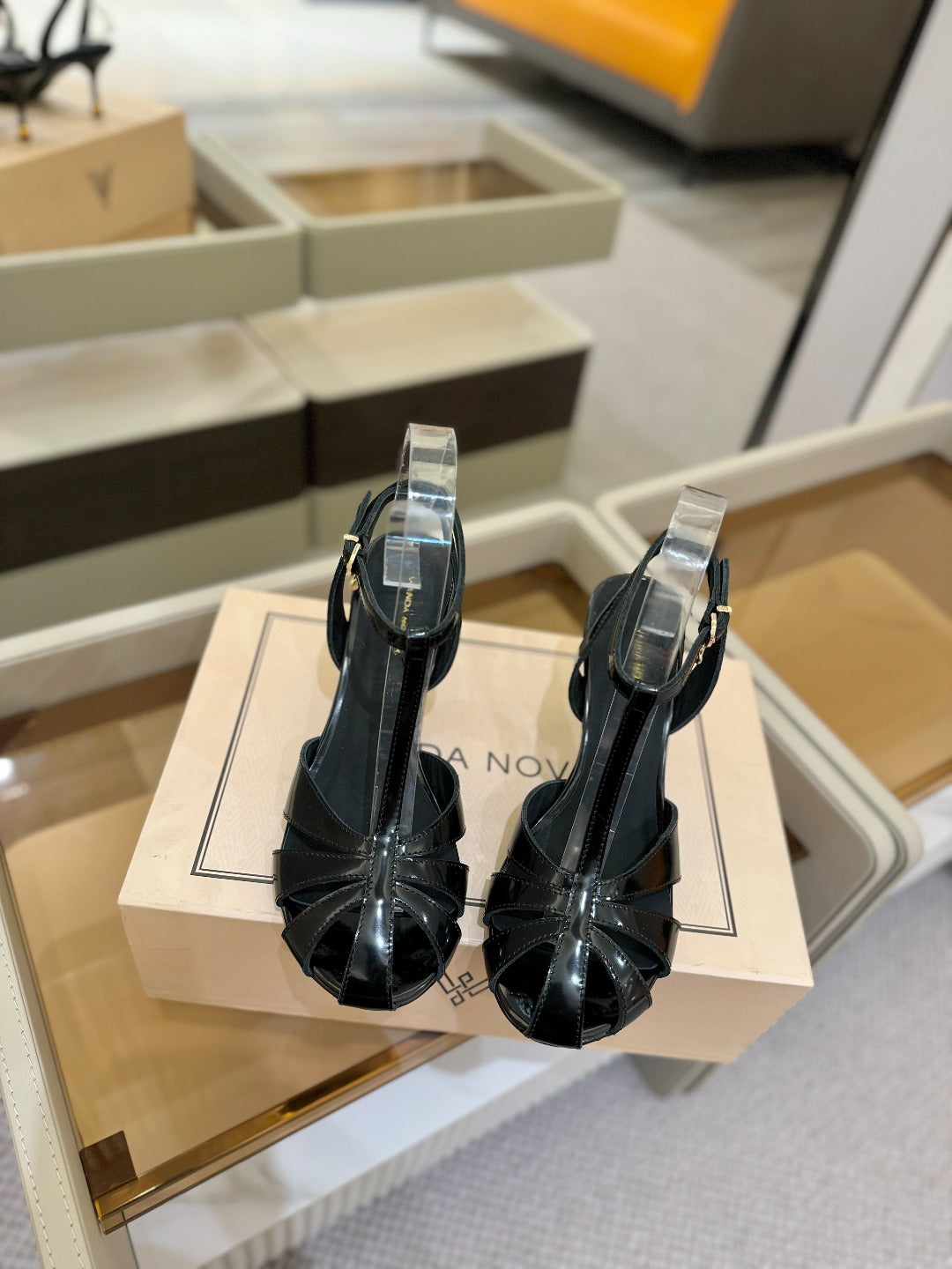 HIGH SANDALS 75 MM IN BLACK PATENT CALFSKIN