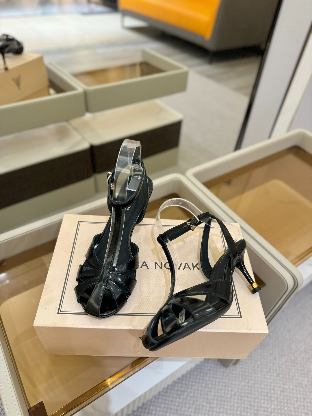 HIGH SANDALS 75 MM IN BLACK PATENT CALFSKIN