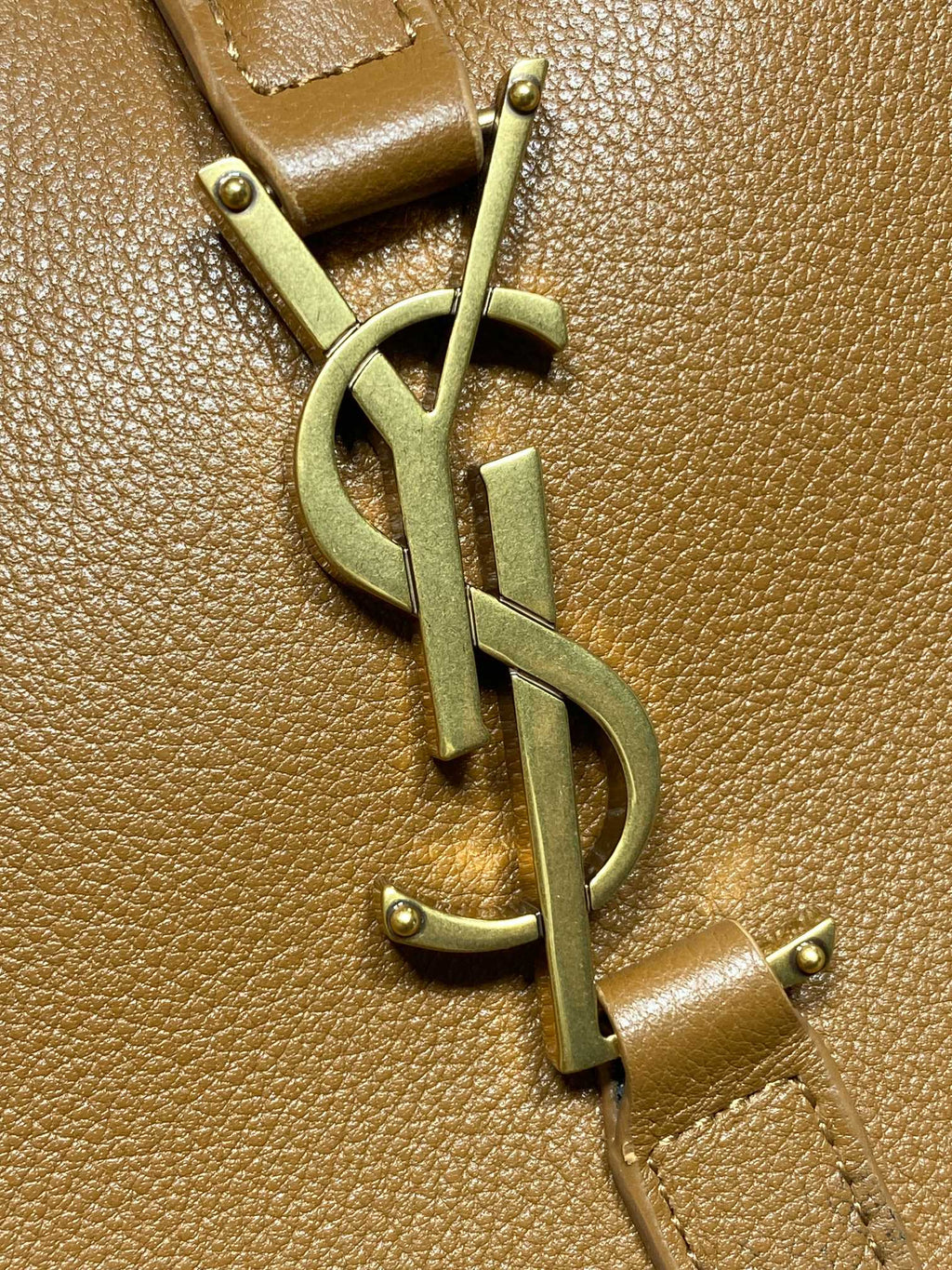 LE 5 À 7 LARGE SUPPLE BAG 31 IN TORTILLA BROWN CALFSKIN