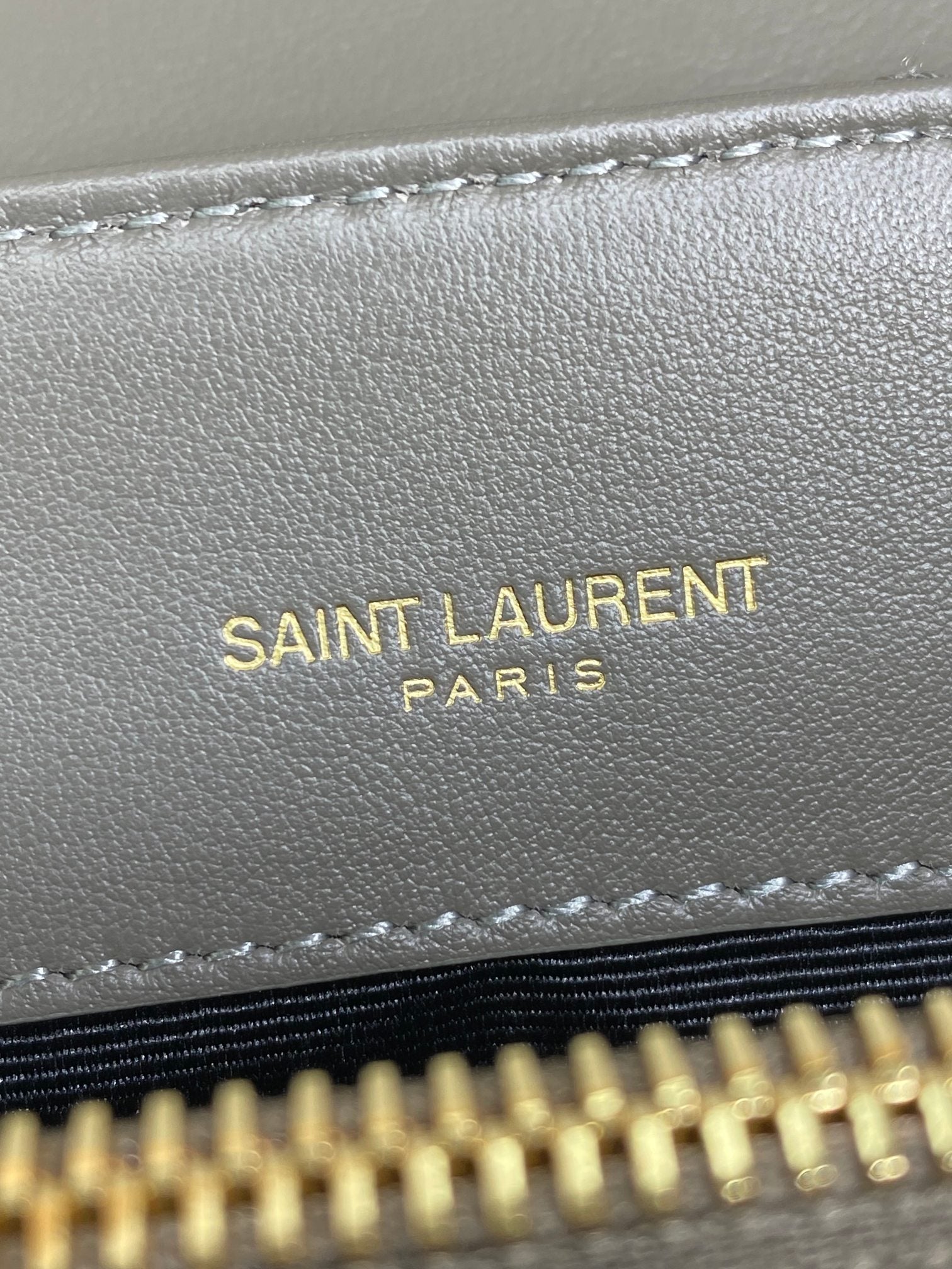 LOULOU SMALL 25 SHOULDER BAG IN DARK GREEN LAMBSKIN GOLD HARDWARE