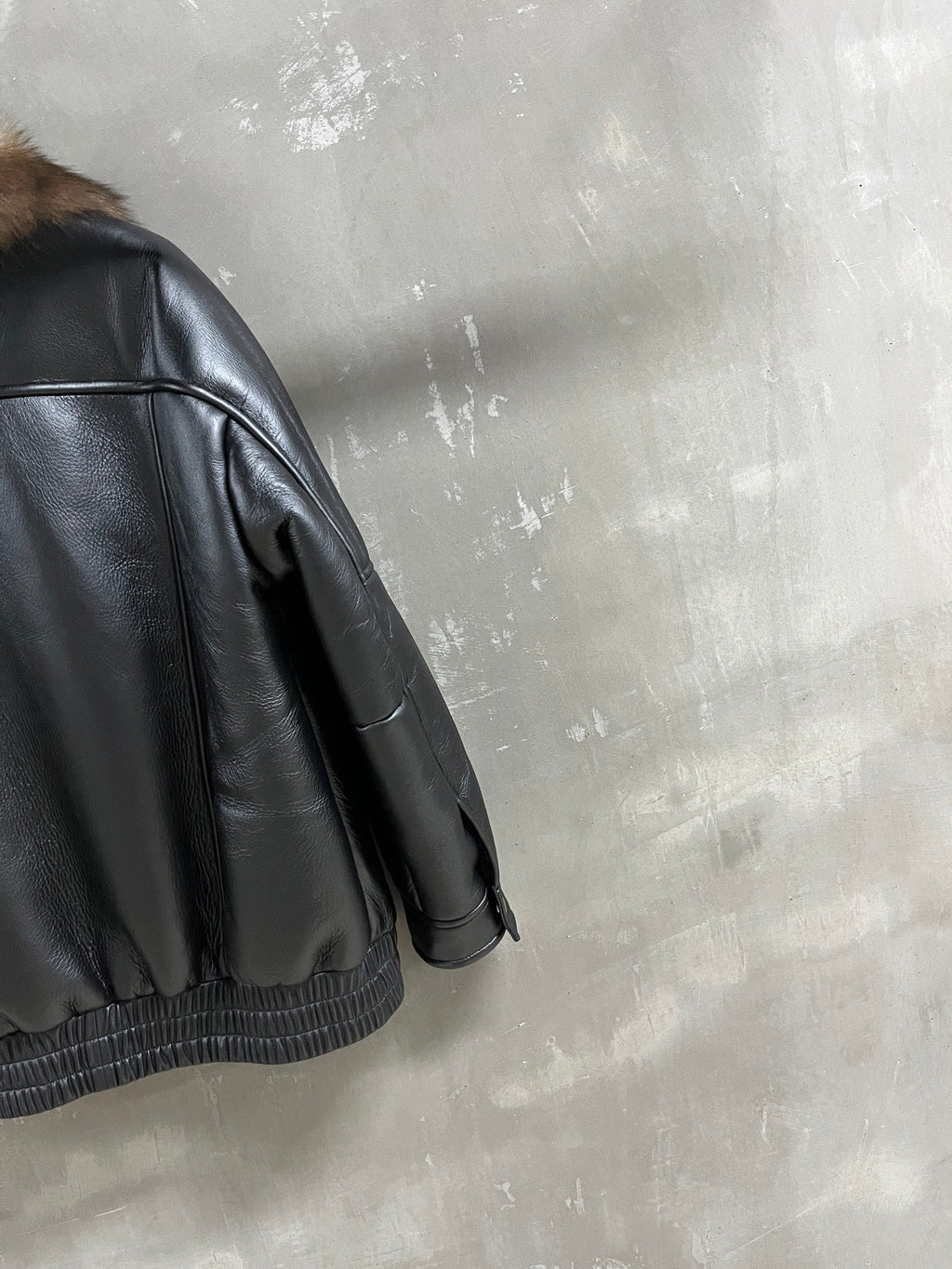 YSL 25S LEATHER JACKET STYLE 142