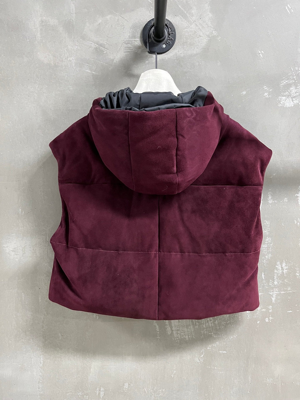 PRADA 25S SUEDE DOWN VEST 385