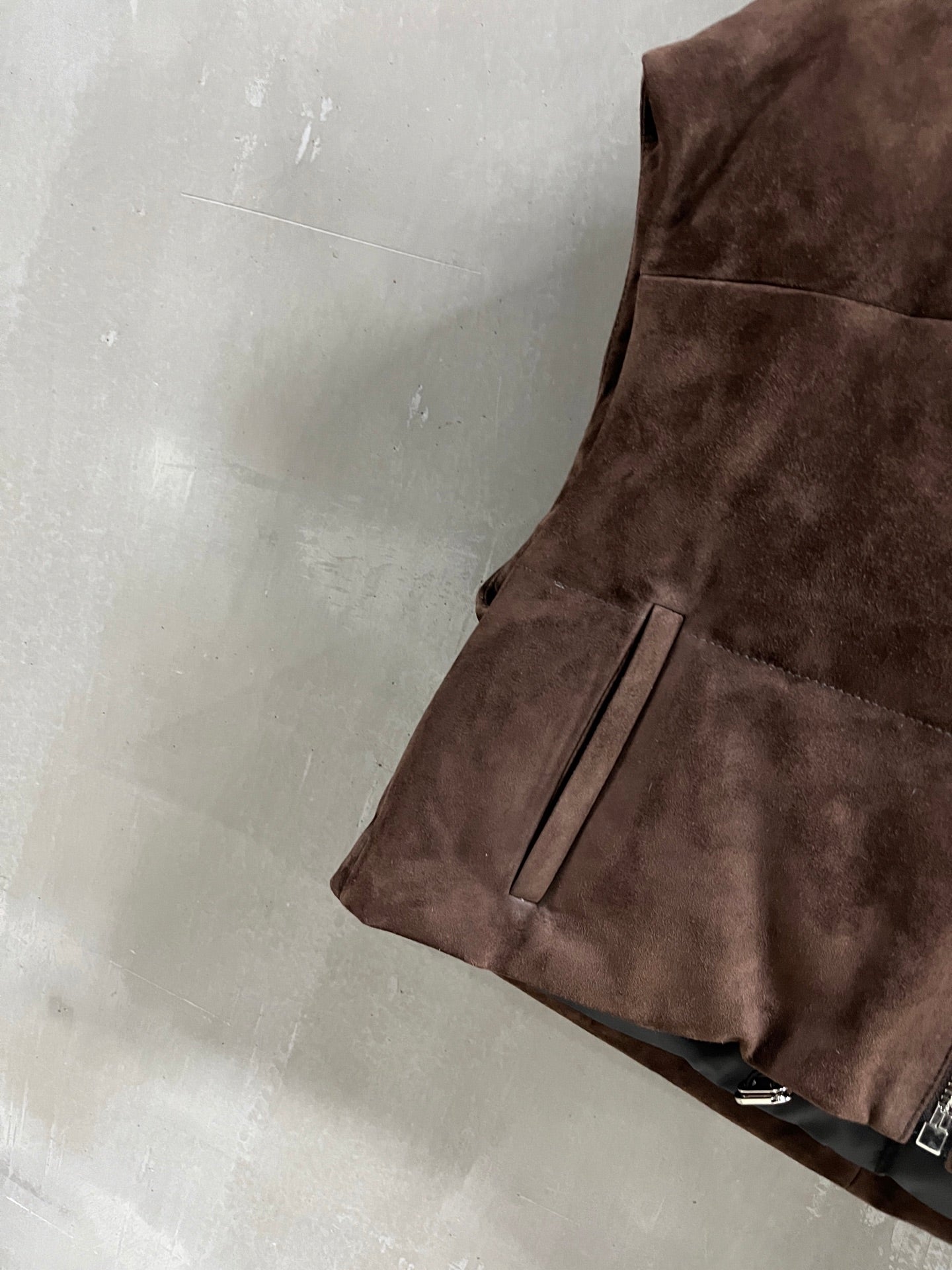 PRADA 25S SUEDE DOWN VEST 384