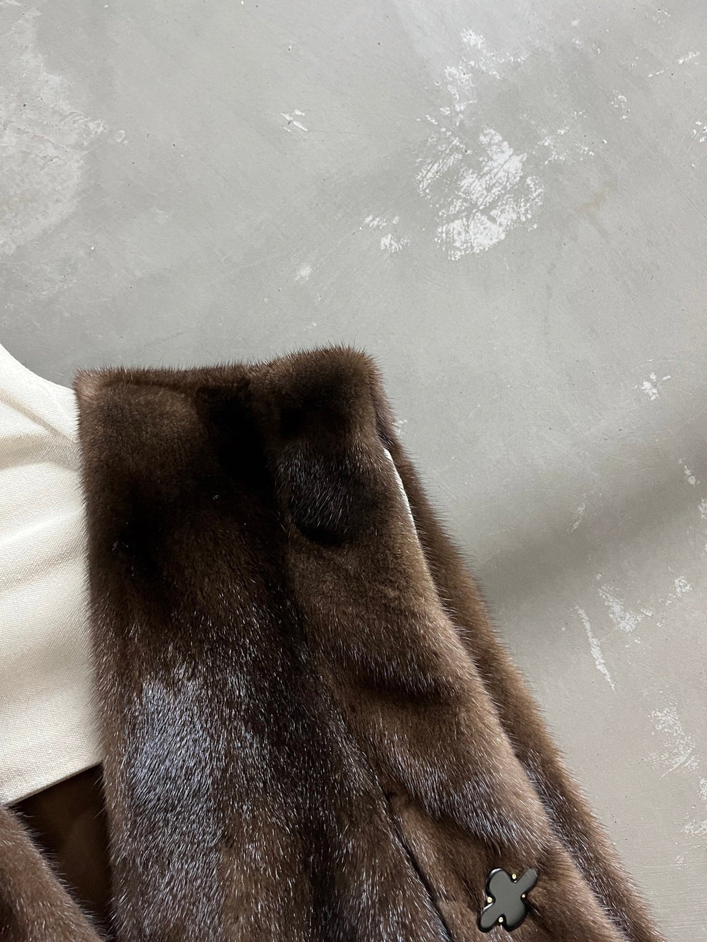 MIUMIU FUR VEST STYLE 684