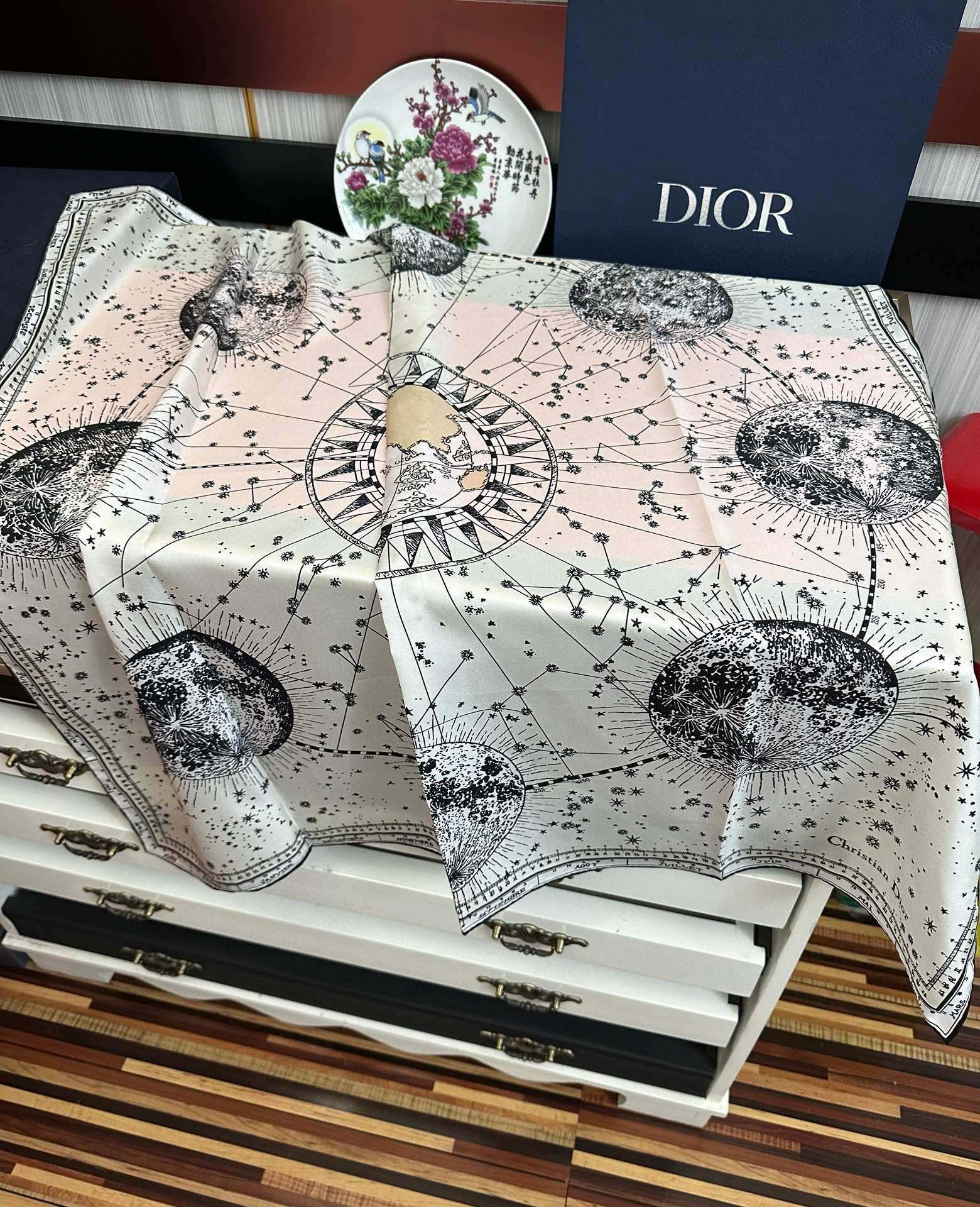 DIOR SCARF 90 CM IN SILK 651243