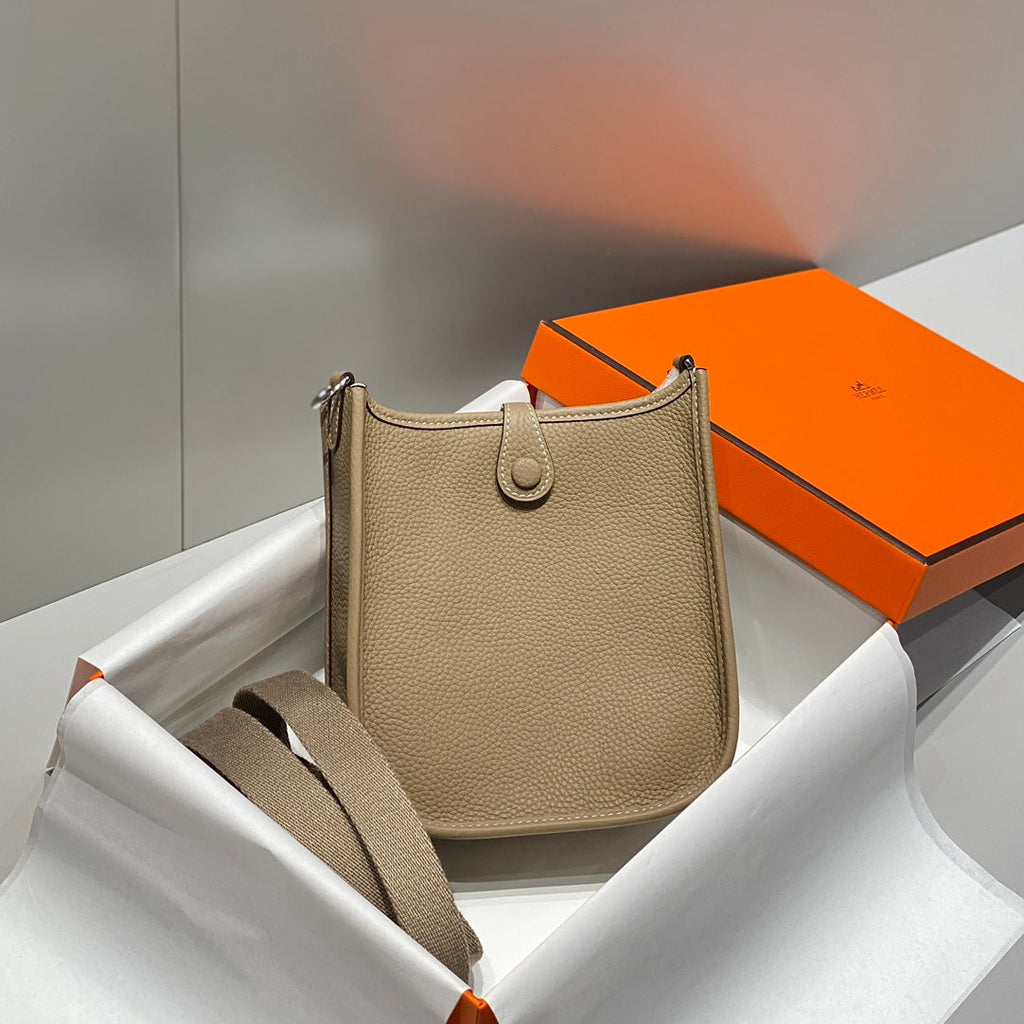 MINI NEO 18 EVELYNE BAG IN TORTILLA BROWN GRAINED CALFSKIN