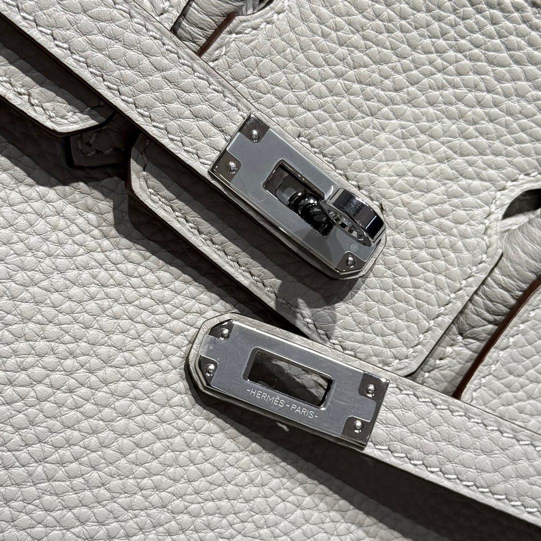 HM BIRKIN 25CM IN CREAM TOGO LEATHER SILVER HARDWARE