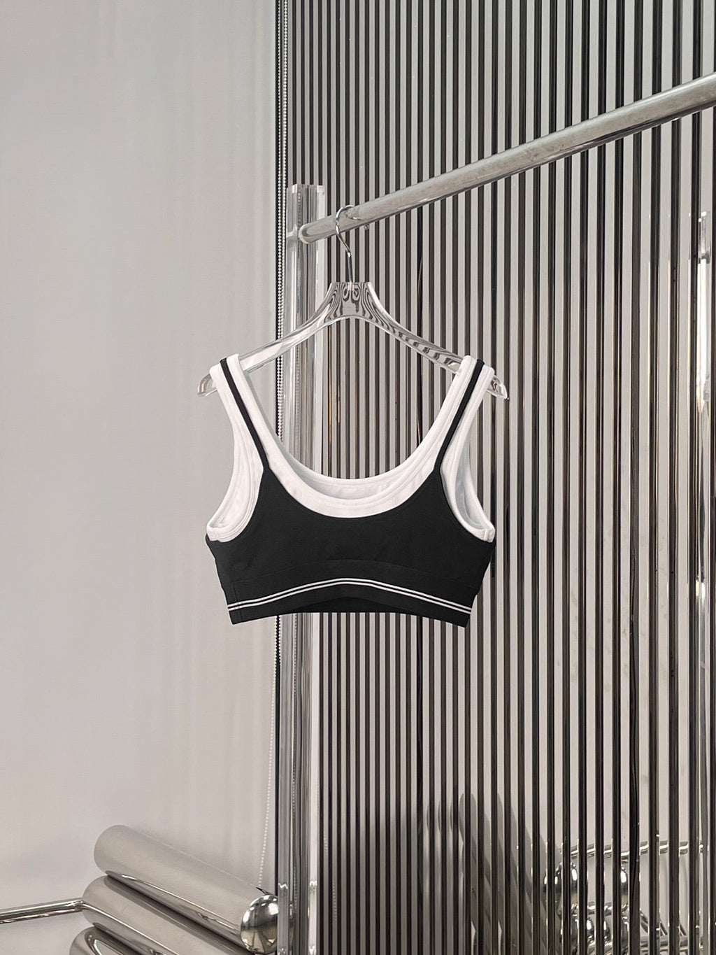 ALO CROPPED CAMI TOP STYLE 10