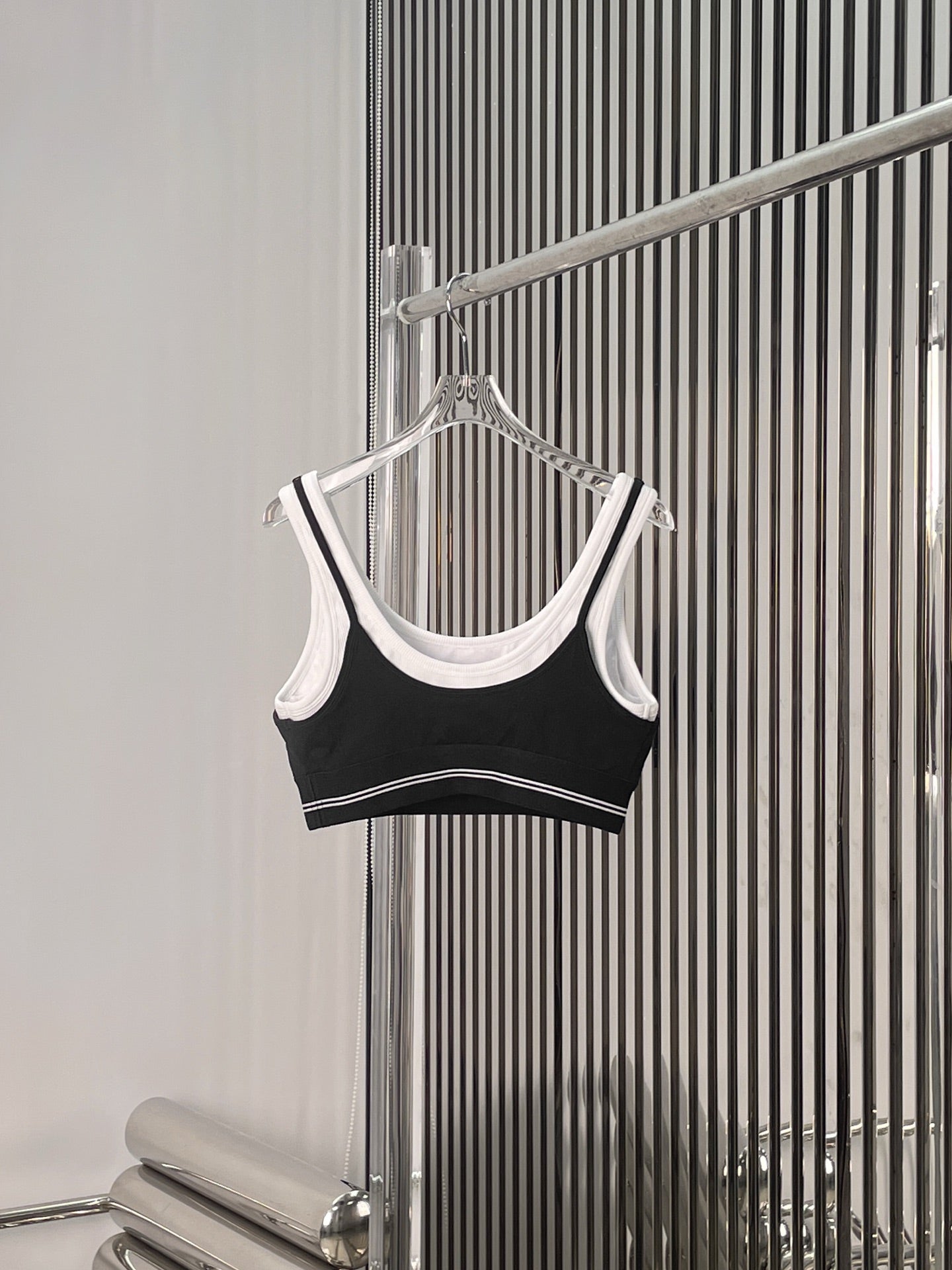 ALO CROPPED CAMI TOP STYLE 10