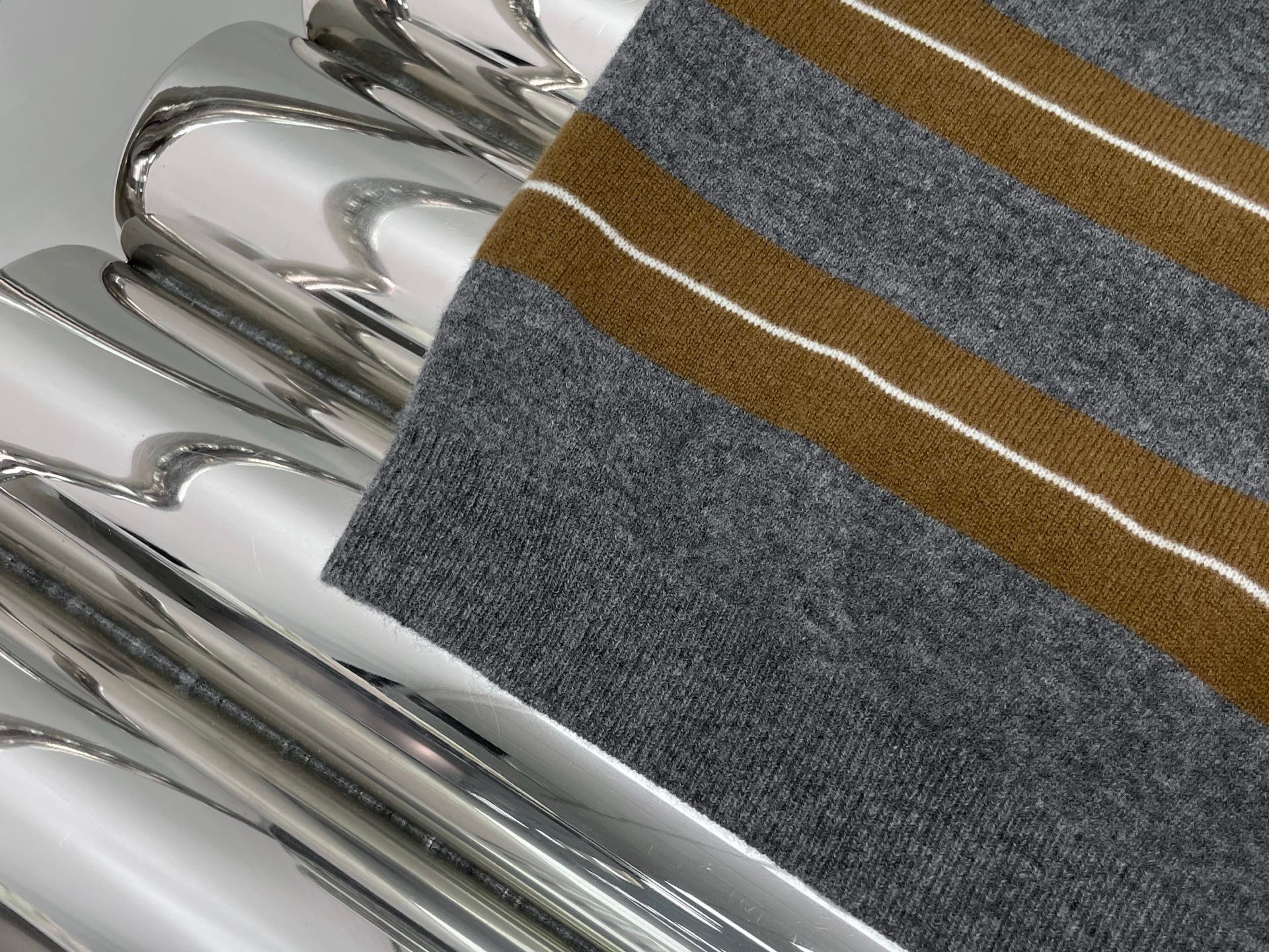 MIUMIU KNIT TUBE TOP STYLE 780