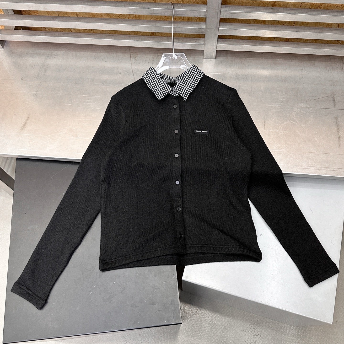 MIUMIU CARDIGAN STYLE 807