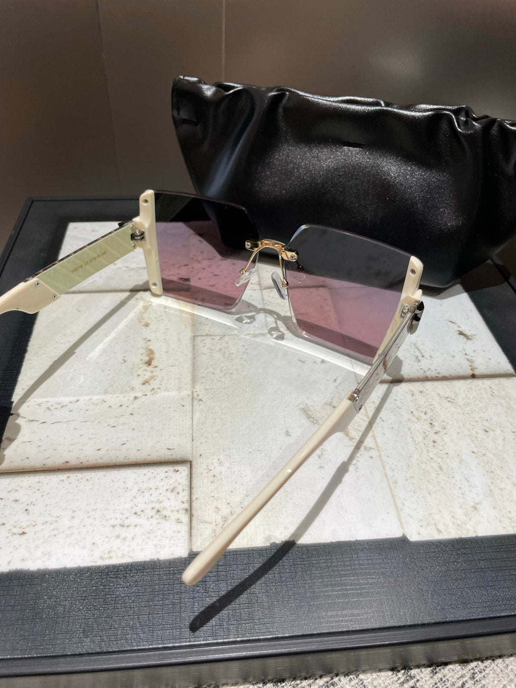 OVERSIZED FF DIAMONDS SQUARE FRAME SUNGLASSES 518548 IN ACETATE