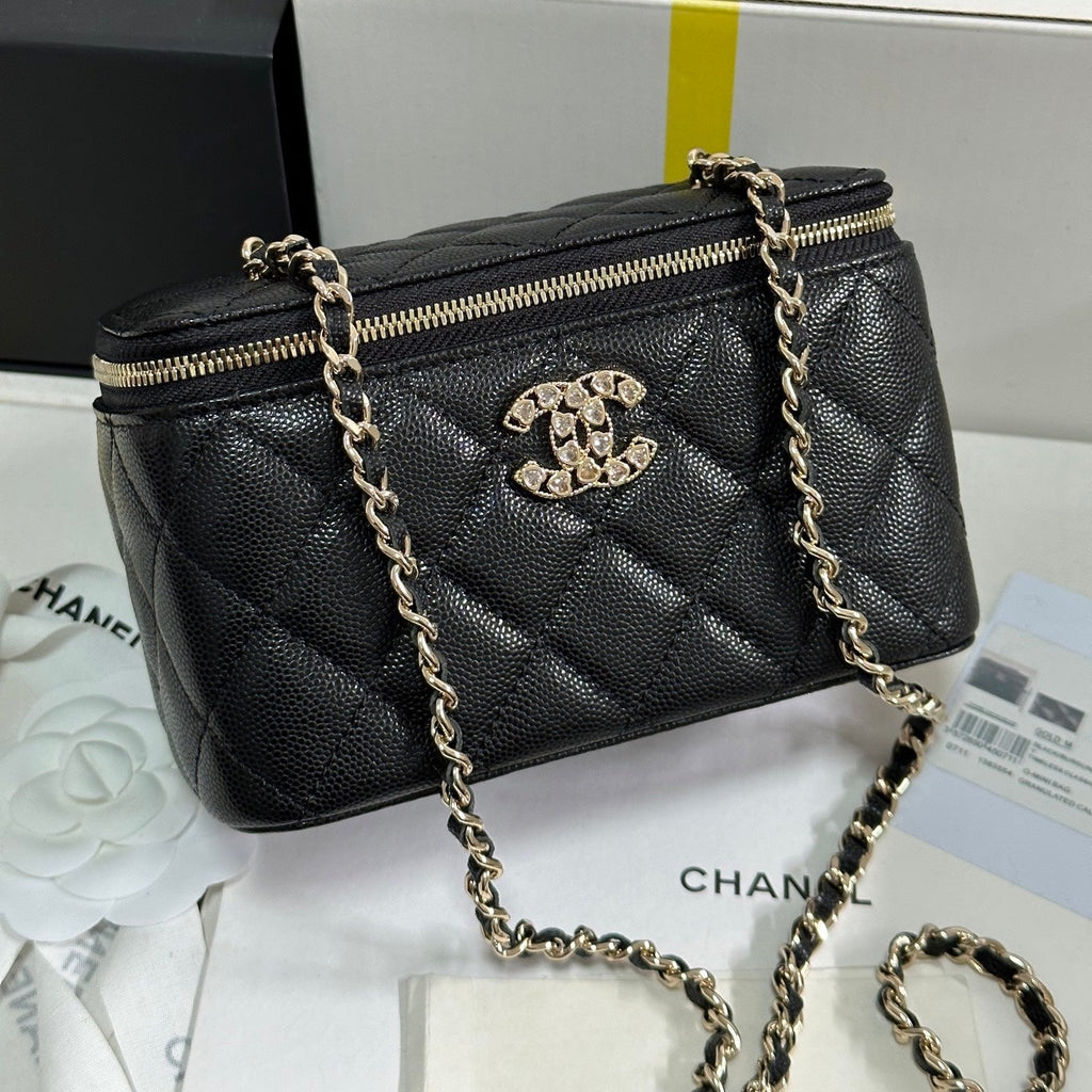 VANITY CASE 17 CRYSTAL STUDDED LOGO IN BLACK CALFSKIN GOLD HARDWARE