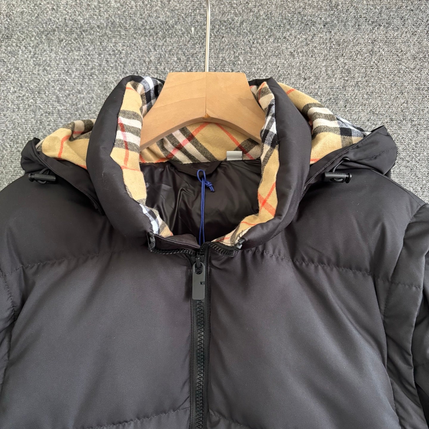 BURBERRY 25S DOWN JACKET 332