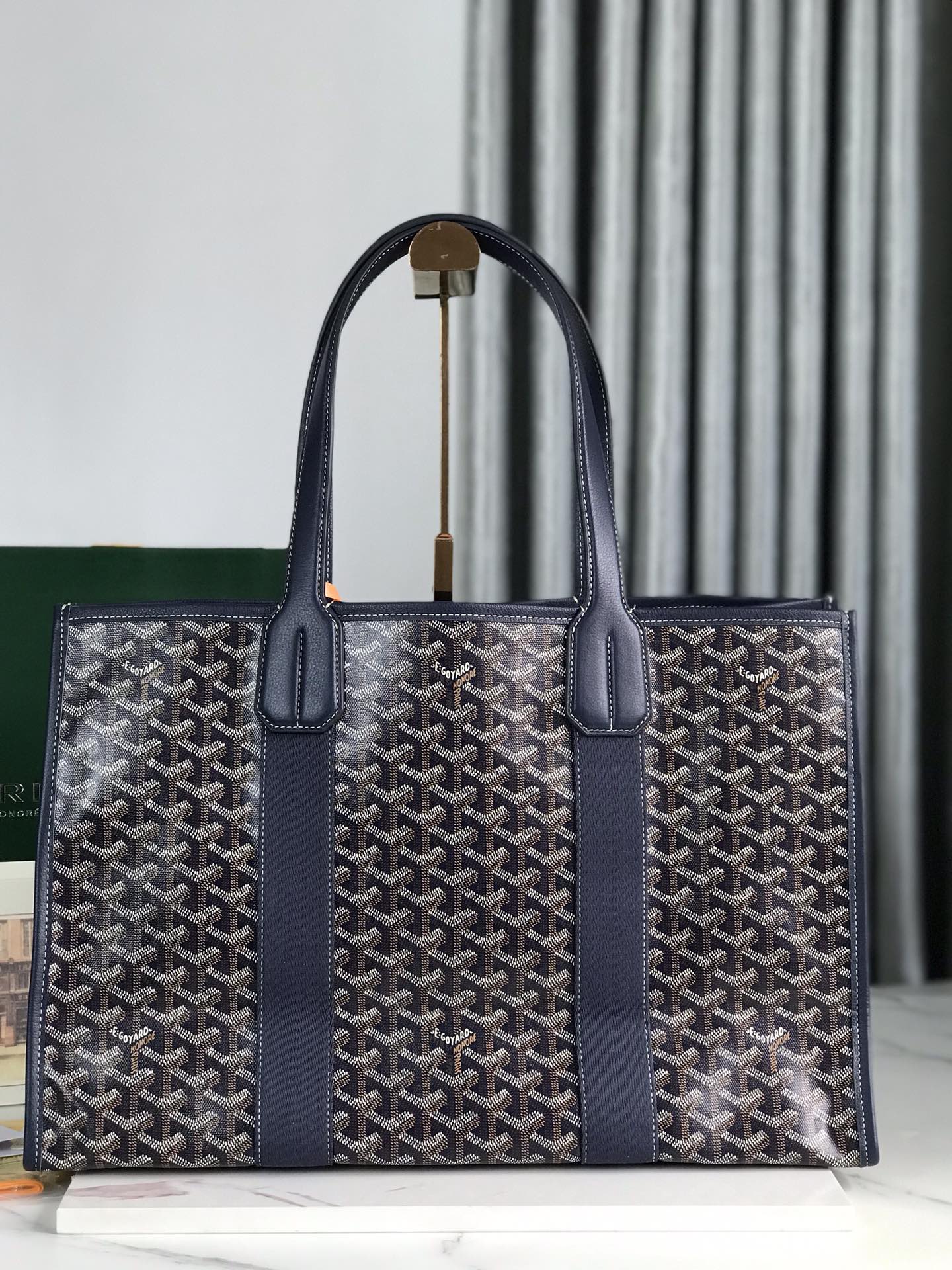 GOYA VILLETTE TOTE 45 IN NAVY BLUE GOYARDINE CANVAS
