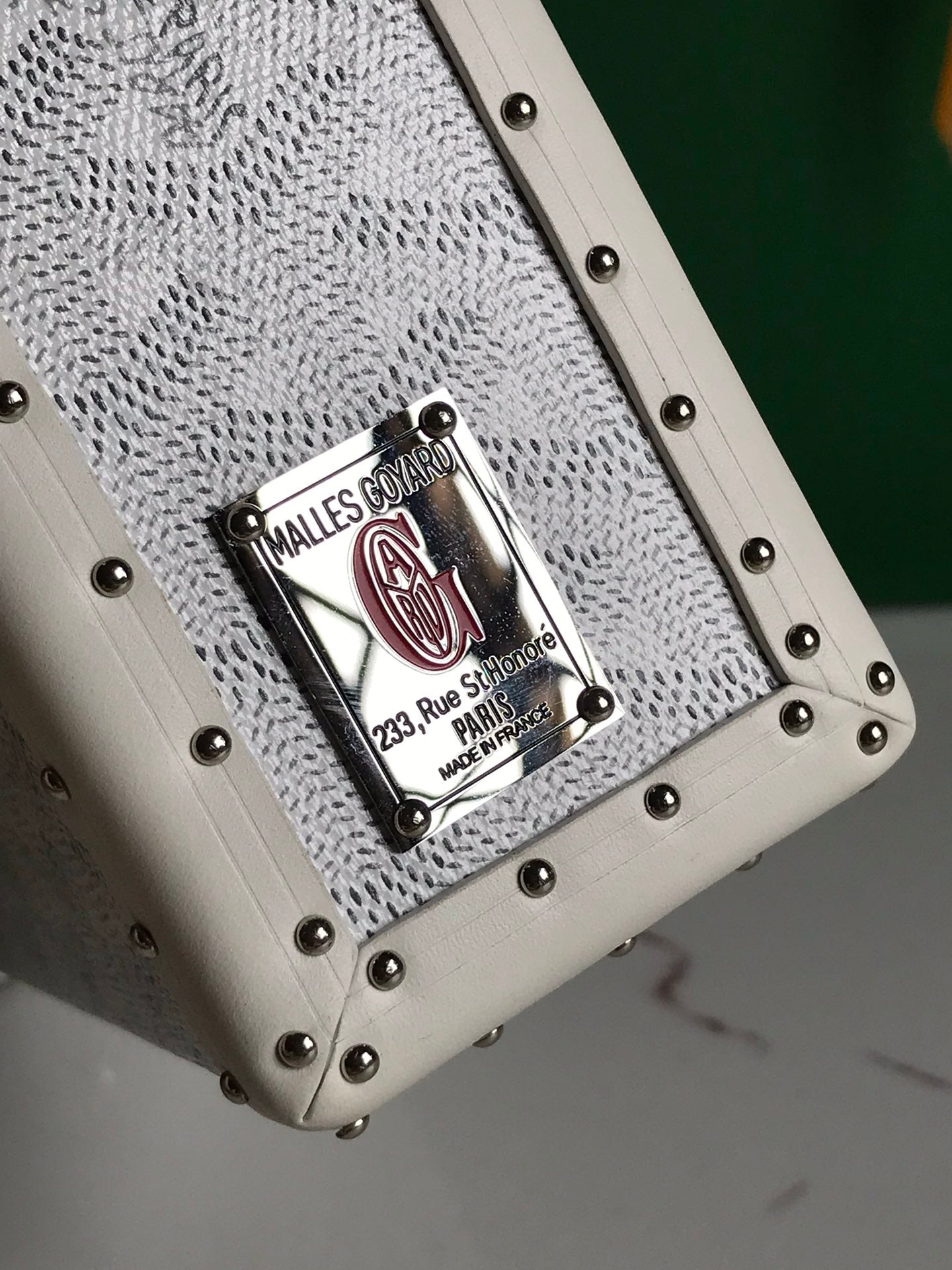 CASSETTE TRUNK BAG 21 IN WHITE GOYARDINE CANVAS & CLAMECY COWHIDE