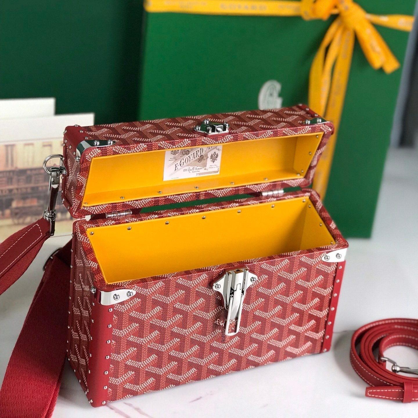 CASSETTE TRUNK BAG 21 IN BURGUNDY RED GOYARDINE CANVAS & CLAMECY COWHIDE