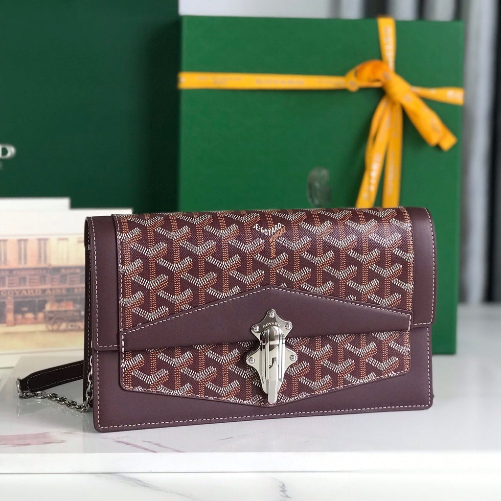 DUCHESSE MARIE-CAROLINE BAG 25 IN WINE RED GOYARDINE CANVAS AND SMOOTH CALFSKIN