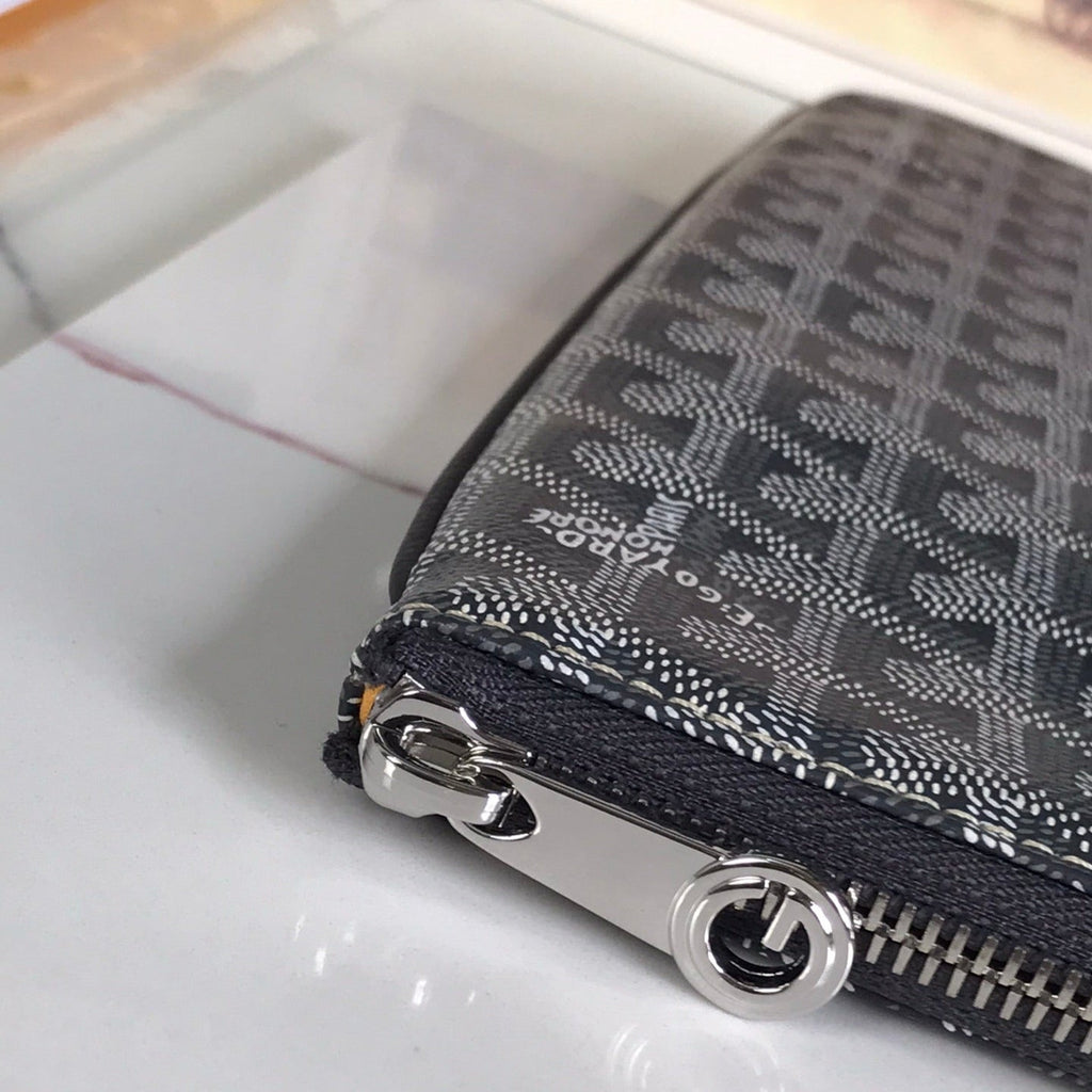 SÉNAT MGM POUCH 40 IN GREY GOYARDINE CANVAS