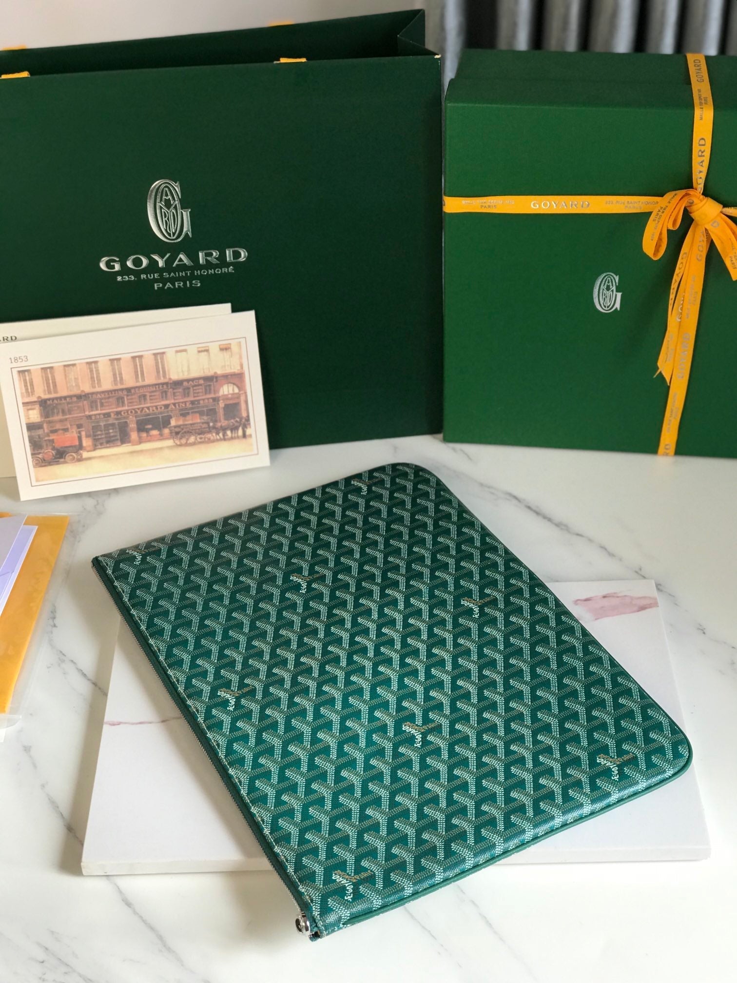 SÉNAT MGM POUCH 40 IN GREEN GOYARDINE CANVAS