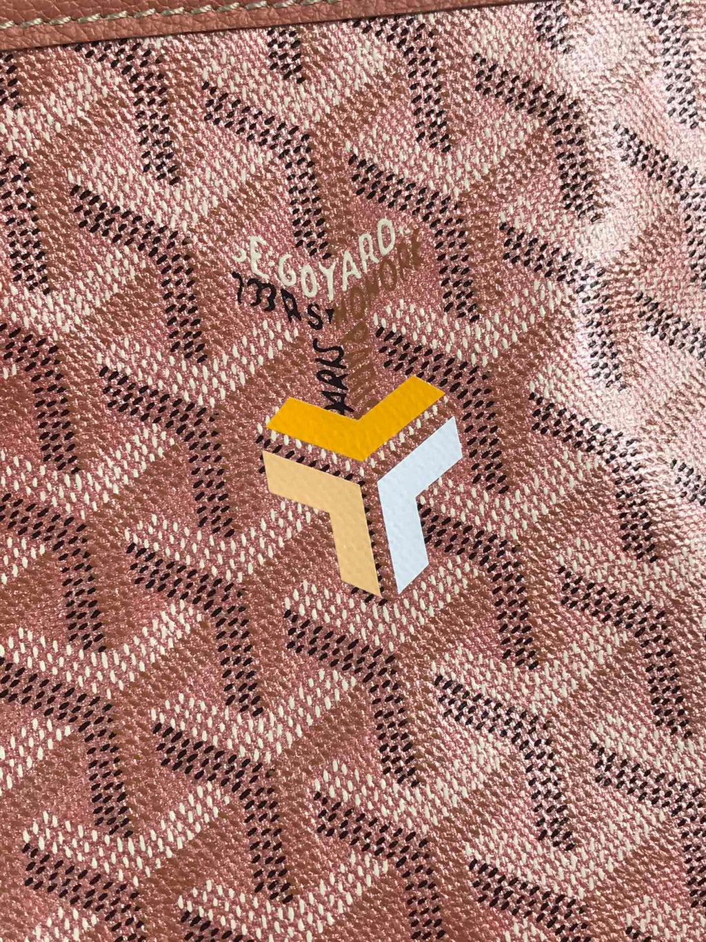 SAINT LOUIS PM 34 IN MANHATTAN PINK GOYARDINE CANVAS AND CALFSKIN