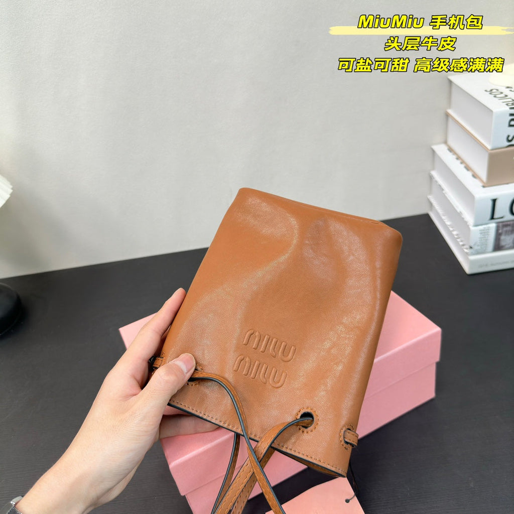 PHONE BAG 15 IN CINNAMON BROWN CALFSKIN