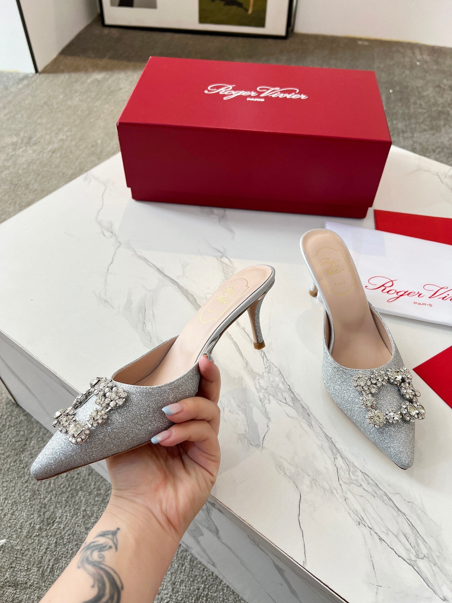 EFFLORESCENCE MULES IN SILVER SATIN EMBELLISHED GLITTER