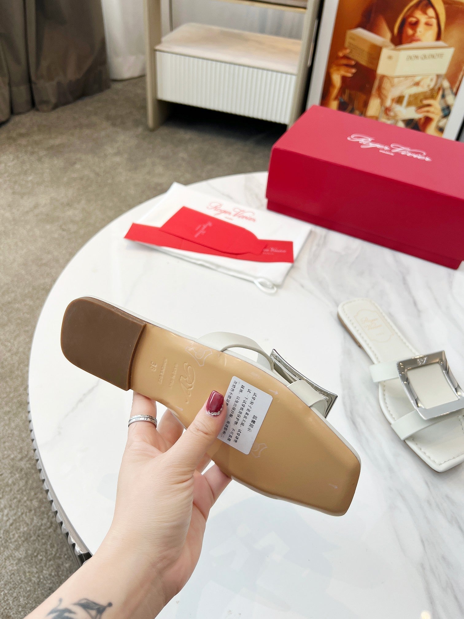 VIV' BY THE SEA MULES IN WHITE CALFSKIN SILVER BUCKLE