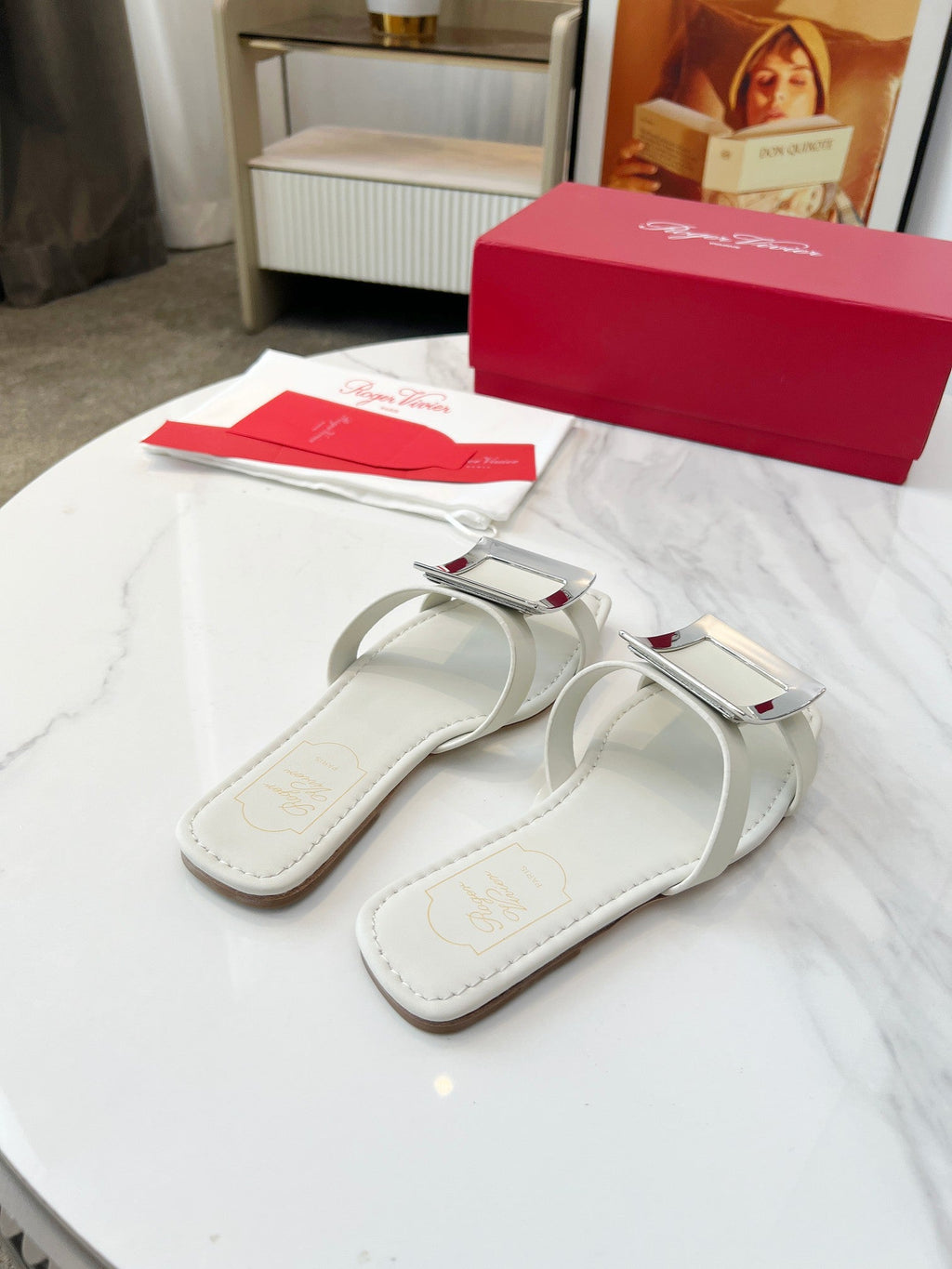 VIV' BY THE SEA MULES IN WHITE CALFSKIN SILVER BUCKLE