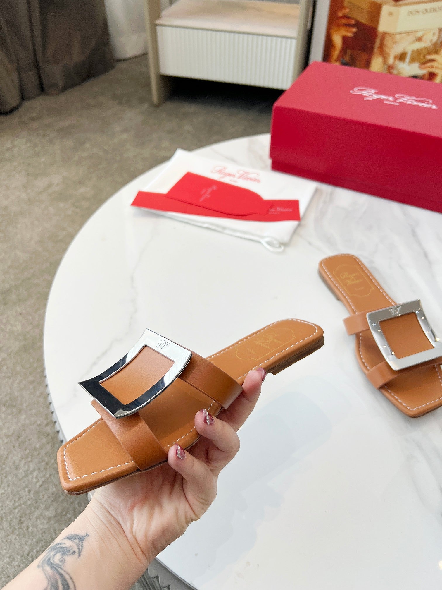 VIV' BY THE SEA MULES IN BRONZE BROWN CALFSKIN SILVER BUCKLE