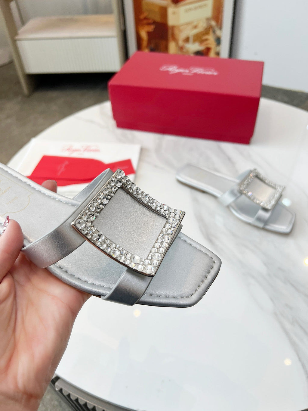 VIV' BY THE SEA MULES IN SILVER CALFSKIN CRYSTAL BUCKLE