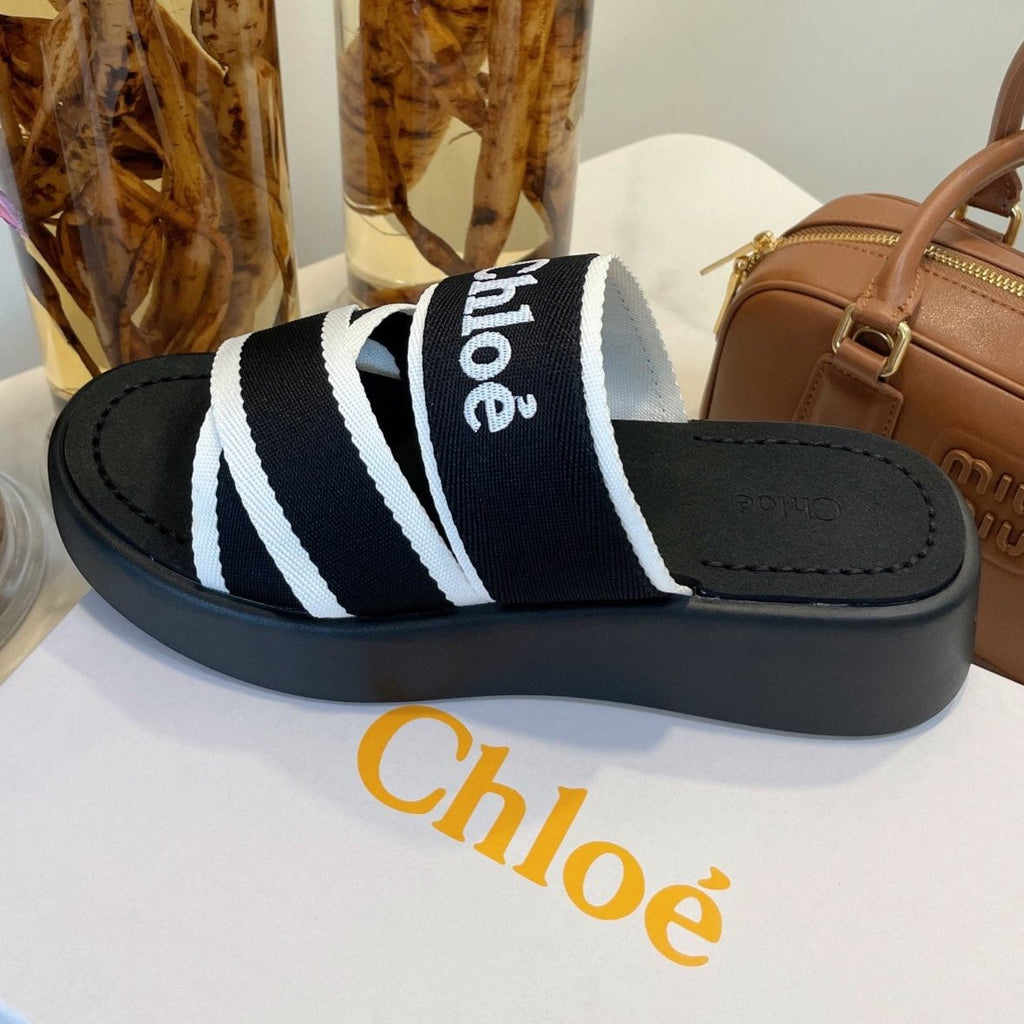 CHLOÉ WOODY WEDGE SANDALS IN BLACK MIX WHITE CANVAS WITH RUBBER SOLE