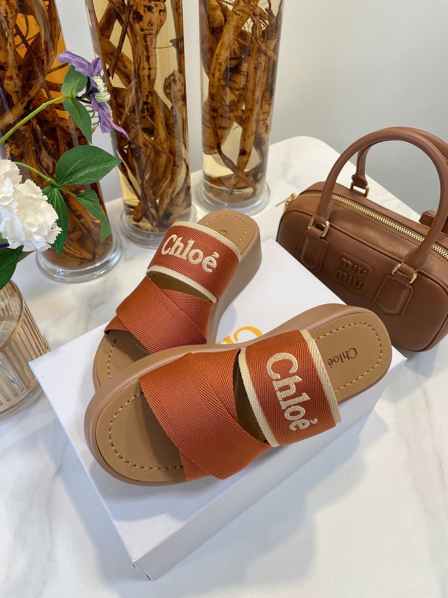 CHLOÉ WOODY WEDGE SANDALS IN BRONZE BROWN CANVAS WITH CIDER BROWN RUBBER SOLE