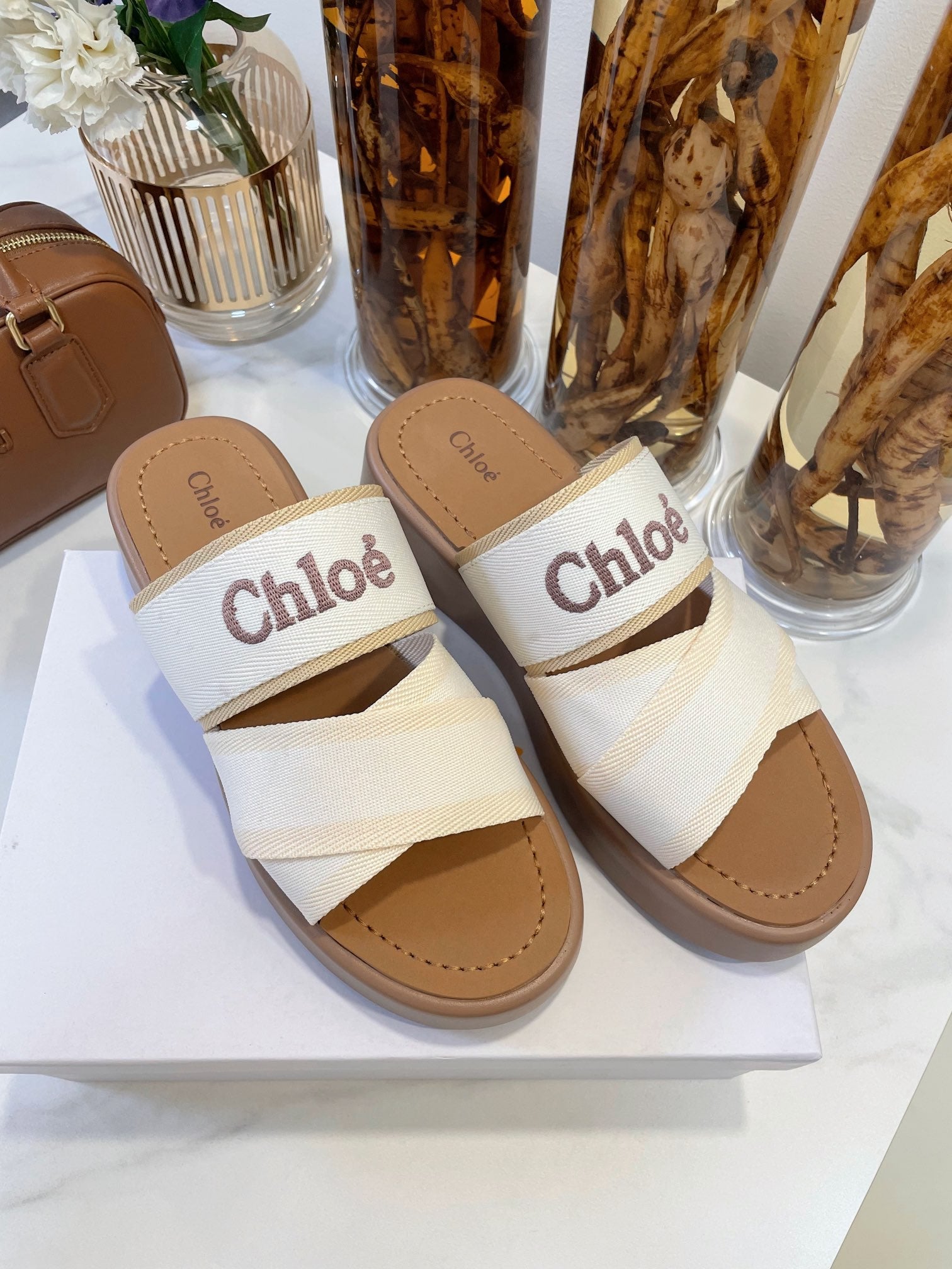 WOODY WEDGE SANDALS IN WHITE CANVAS WITH CIDER BROWN RUBBER SOLE