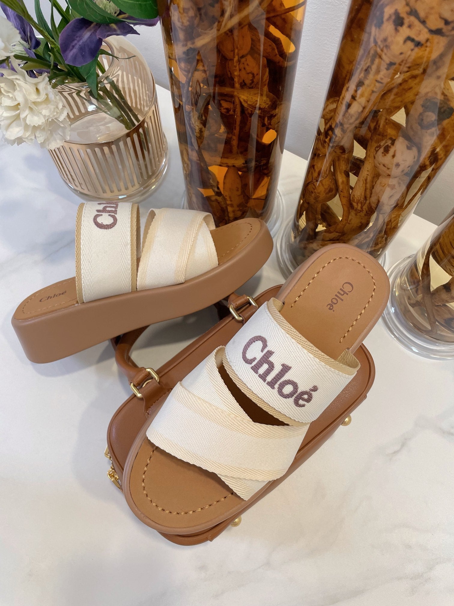CHLOÉ WOODY WEDGE SANDALS IN WHITE CANVAS WITH CIDER BROWN RUBBER SOLE