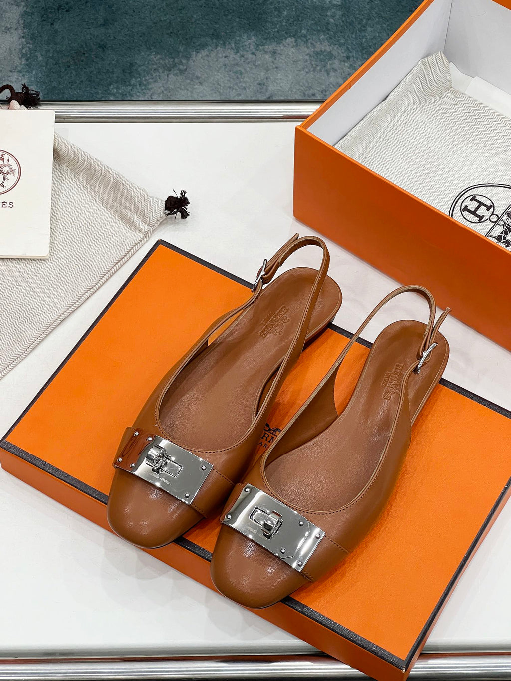 INNOCENTE SLINGBACK CARAMEL CALFSKIN