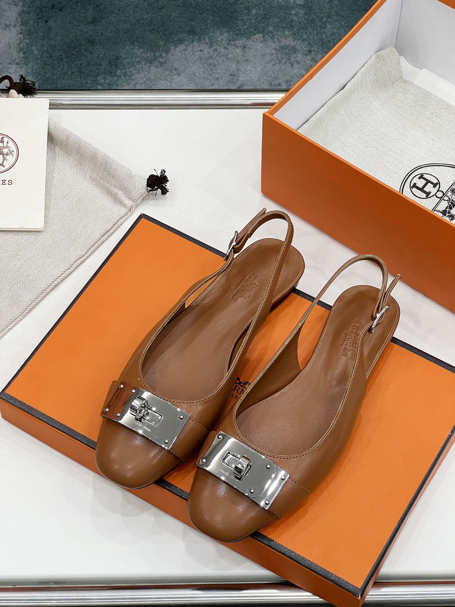 INNOCENTE SLINGBACK CARAMEL CALFSKIN