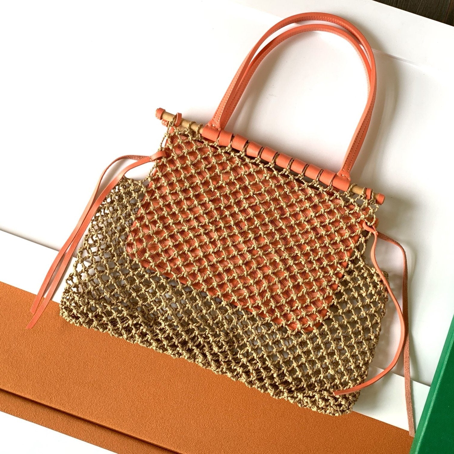 ALIGRE BAG 40 IN RED ORANGE WOVEN RAFFIA AND CALFSKIN