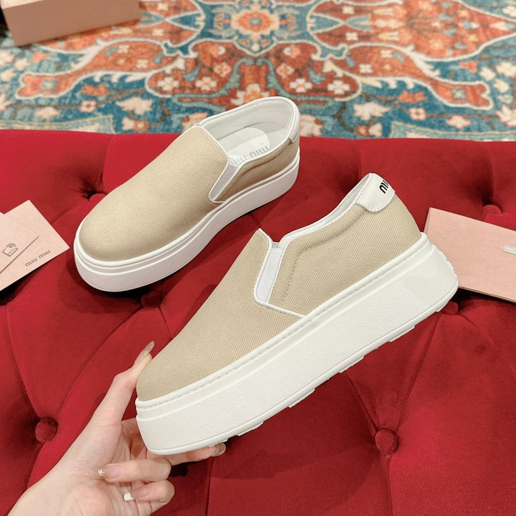 Slip-on Shoes High Sole Cream Color Canvas