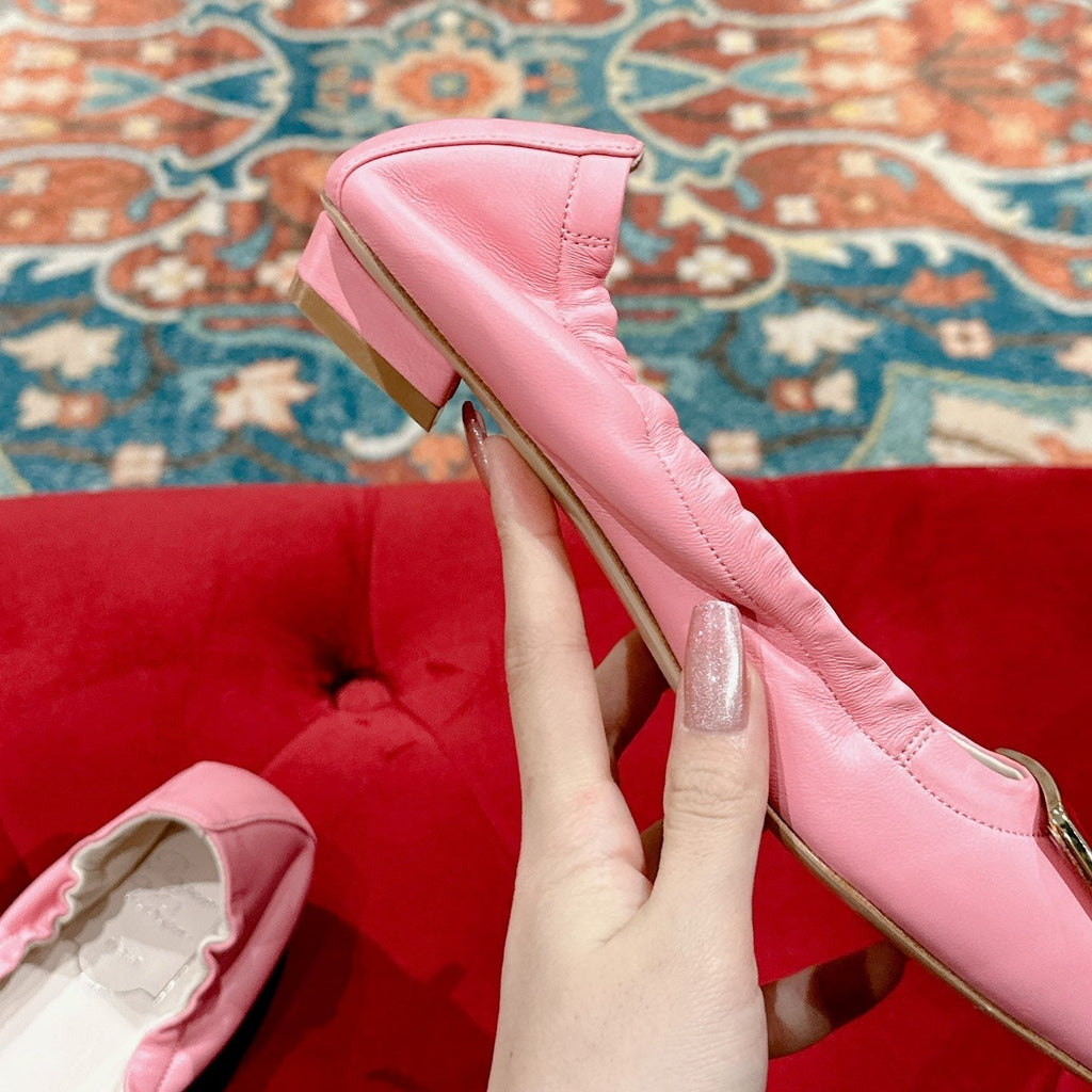BELLE VIVIER BALLERINAS IN PINK SHINY LAMBSKIN GOLD PATENT SQUARE BUCKLE