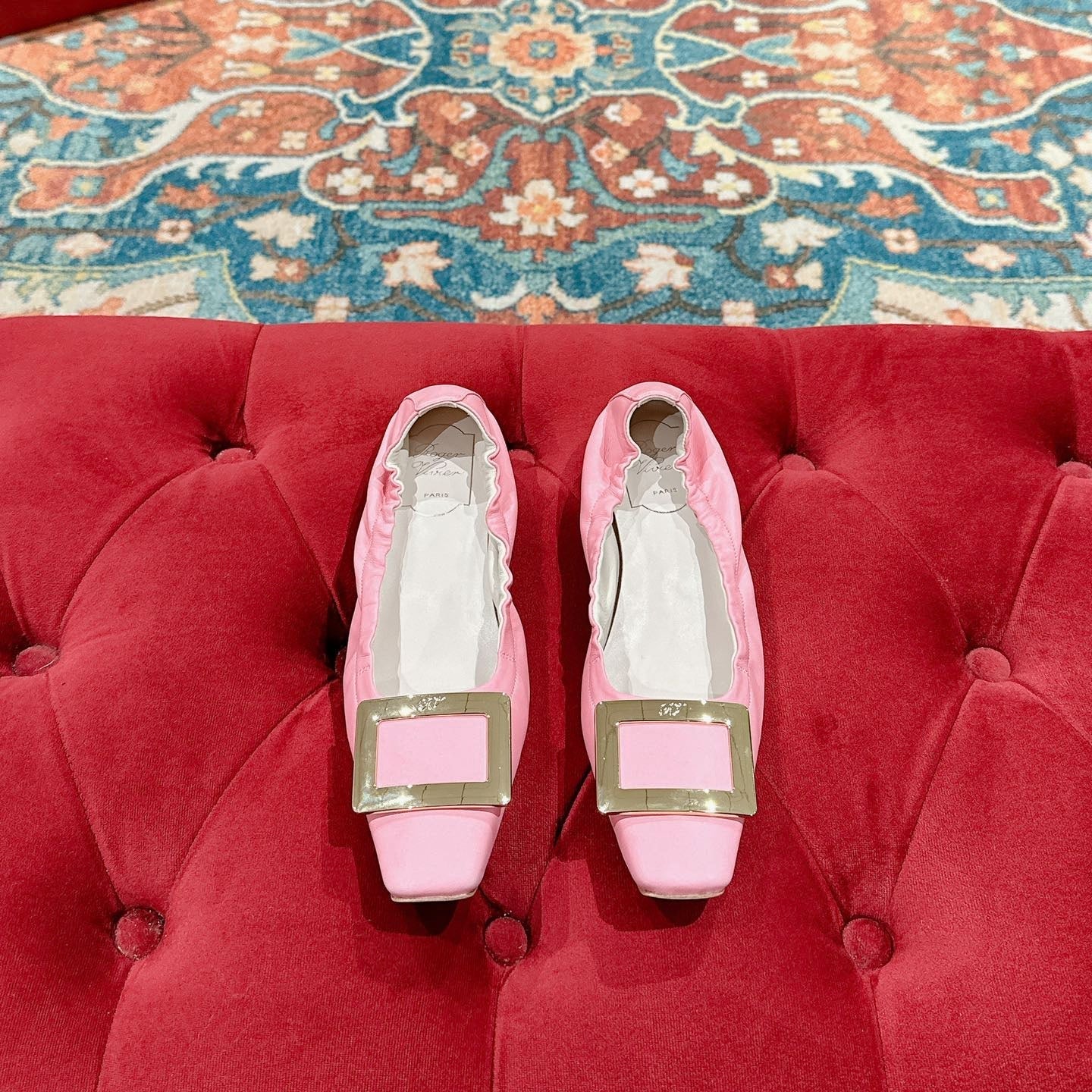 BELLE VIVIER BALLERINAS IN PINK SHINY LAMBSKIN GOLD PATENT SQUARE BUCKLE