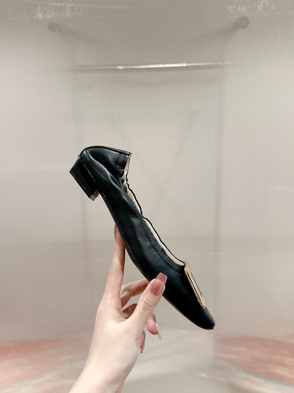 BELLE VIVIER BALLERINAS IN BLACK SHINY LAMBSKIN GOLD PATENT SQUARE BUCKLE