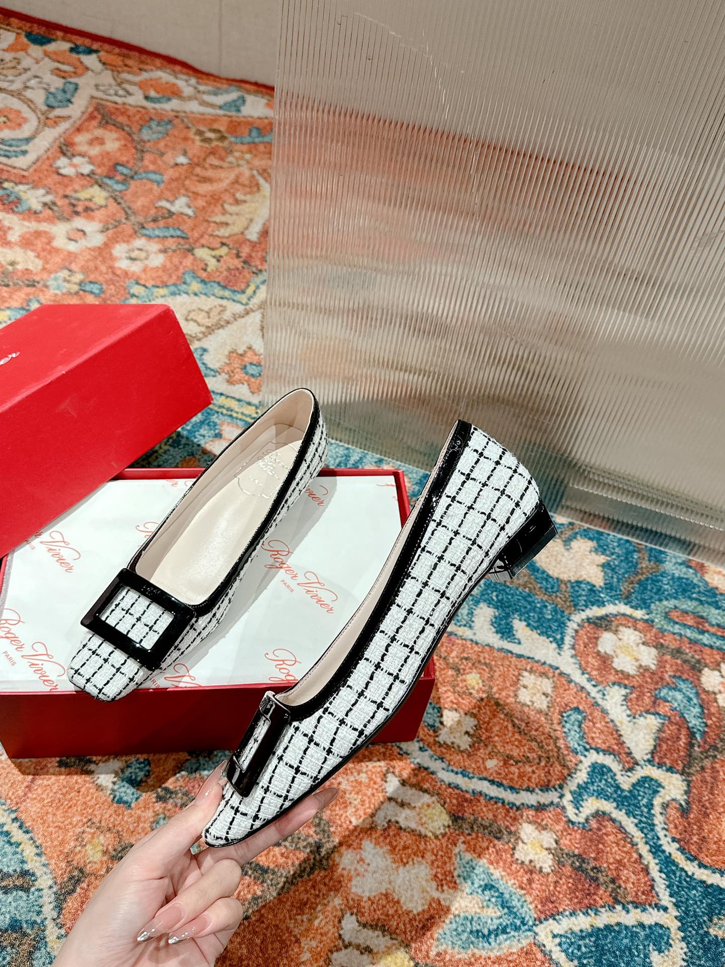 TROMPETTE BALLERINAS IN WHITE TWEED WITH BLACK STRIPES