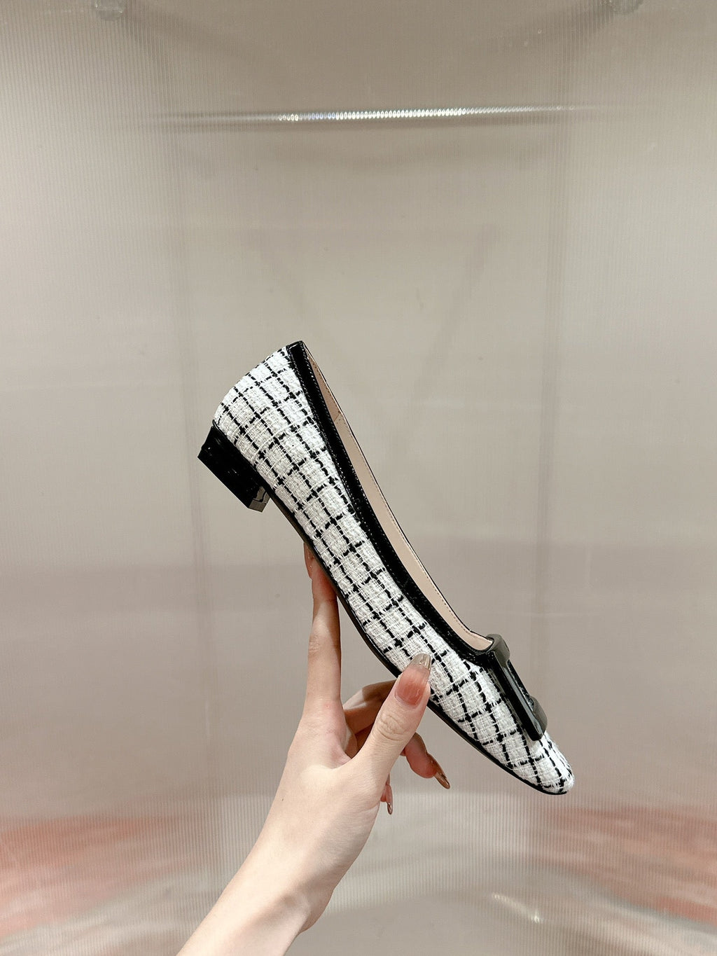 TROMPETTE BALLERINAS IN WHITE TWEED WITH BLACK STRIPES