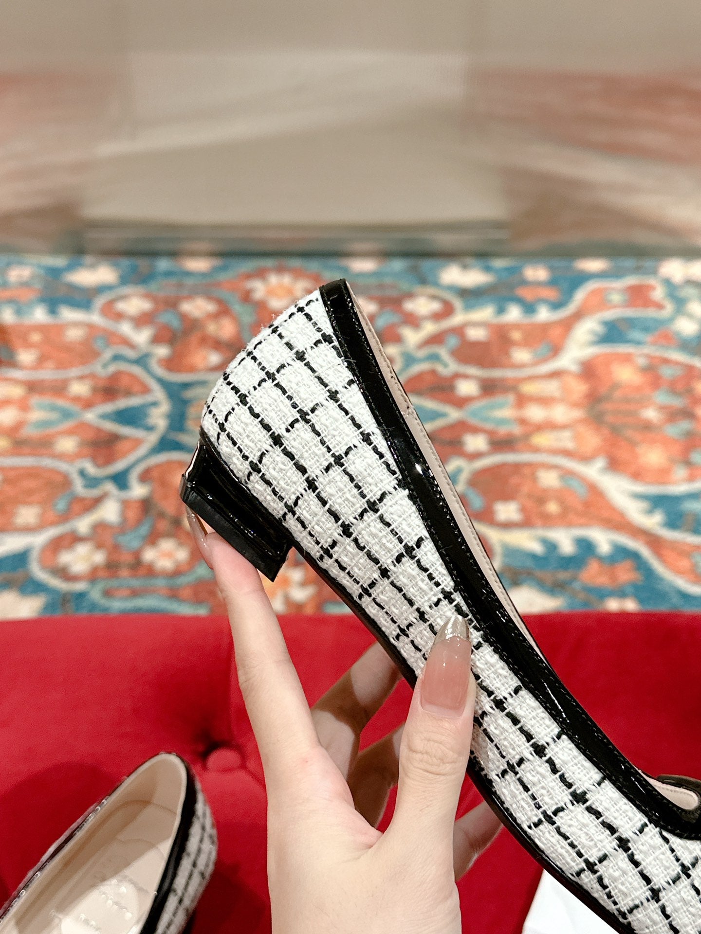 TROMPETTE BALLERINAS IN WHITE TWEED WITH BLACK STRIPES
